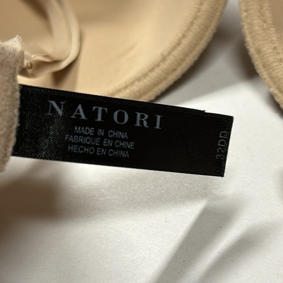 Natori Beige Bra - Picture 4 of 9